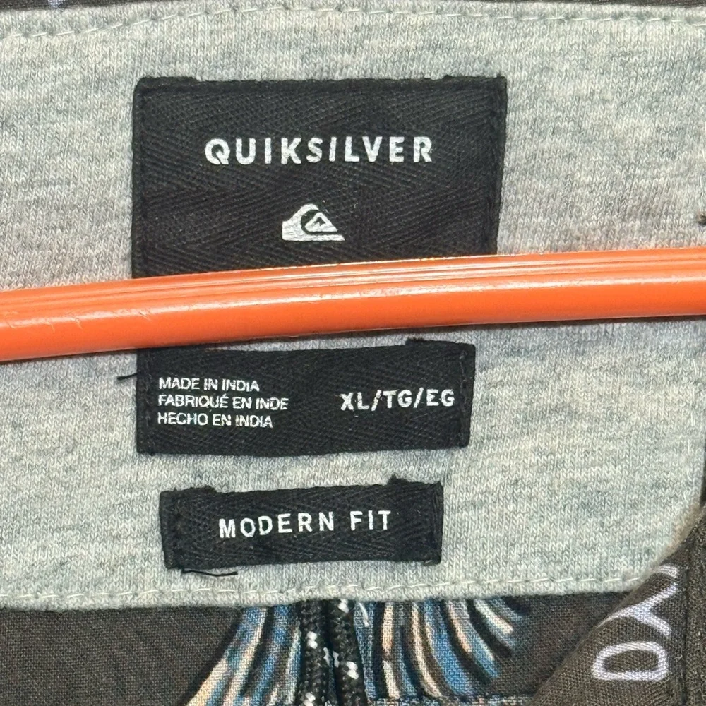 Quiksilver Black Graphic Hawaiian Beach Vacation Surf Shirt - Picture 4 of 9